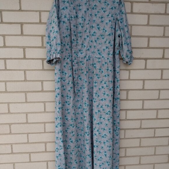 Amish Mennonite Cape Dress PLUS SIZE 43" B 42" W Gray Blue Floral Handmade - Picture 9 of 9